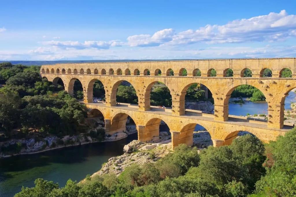 Chez Lydia - Loft Cosy, Depart Canoe A Pied, Proche Pont-Du-Gard Et Uzes Remoulins Buitenkant foto