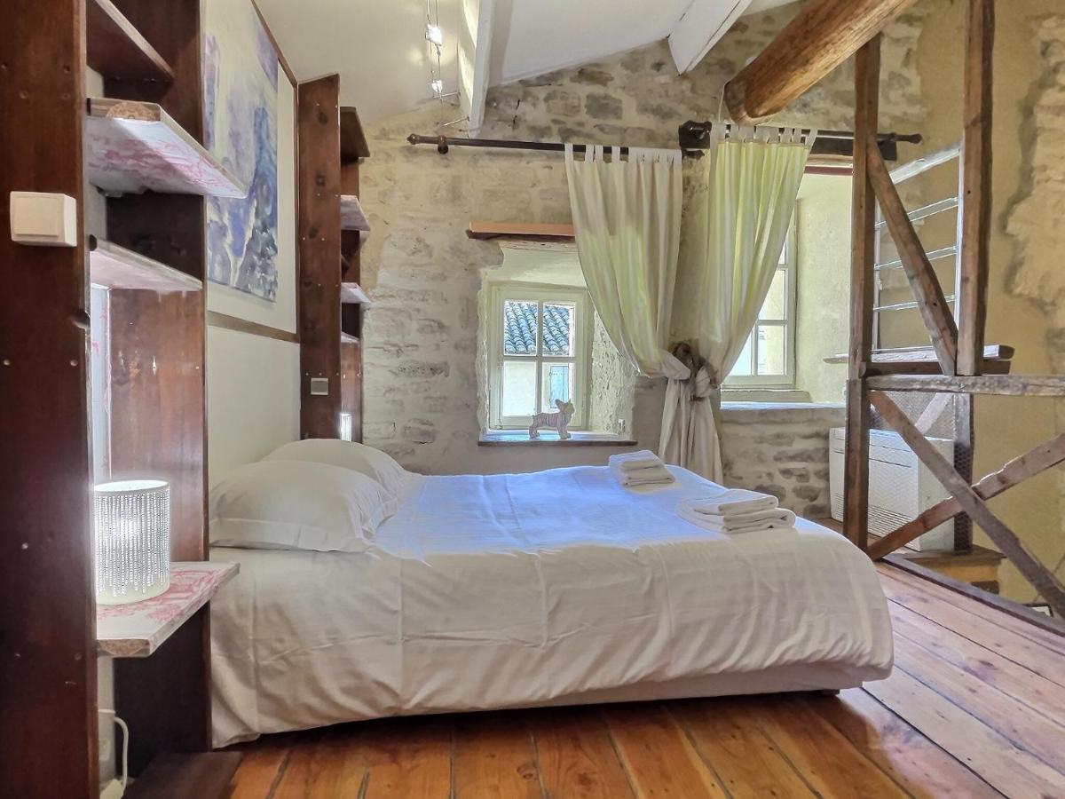 Chez Lydia - Loft Cosy, Depart Canoe A Pied, Proche Pont-Du-Gard Et Uzes Remoulins Buitenkant foto
